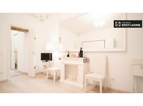 Apartamento de 1 habitación en alquiler en Roma - Pisos