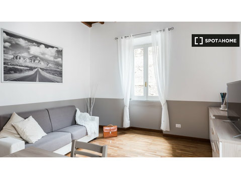 Casa con 1 camera da letto in affitto a, Roma - Wohnungen