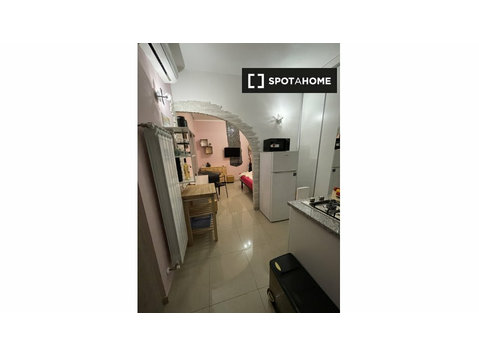 Studio-Apartment zu vermieten in Rom NUR FRAUEN - Wohnungen