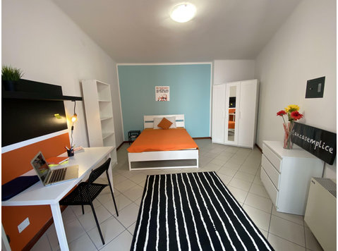 Via Antonio De Nino 27 - Stanza 2 - Apartments