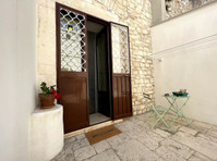 Flatio - all utilities included - Historic Apartment in… - In Affitto