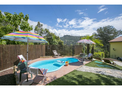 Villa Monte Enrico - Località Gantin - Apartments