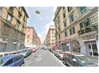 Via Nazionale, Naples - WGs/Zimmer