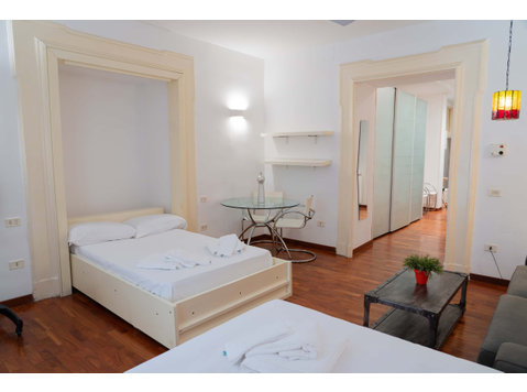 Appartamento di 60mq in Vico Santa Teresella Degli Spagnoli… - Apartments