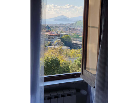 Napoli Vomero Trilocale in affitto - Apartments