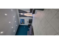 Stanza con bagno privato - Asunnot