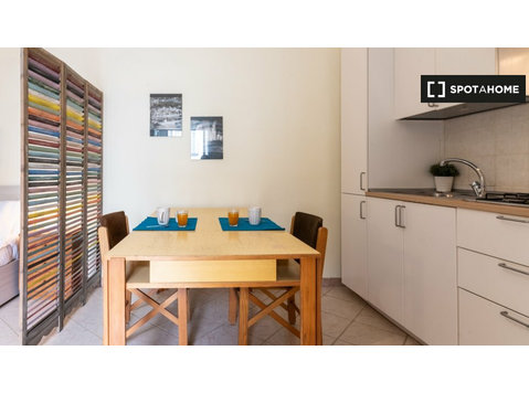 Studio-Apartment zu vermieten in Neapel - Wohnungen