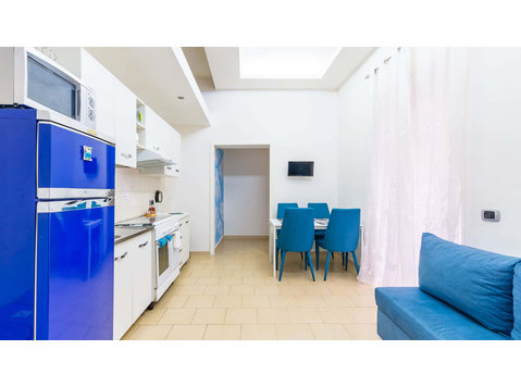 Tribunali 194 - Cozy Flat in Center - Apartments