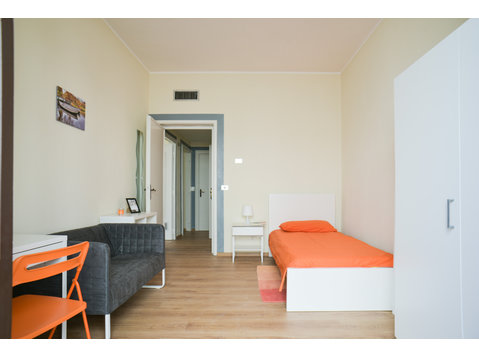 BORGO RONCHINI 9 - Stanza 3 - Apartments