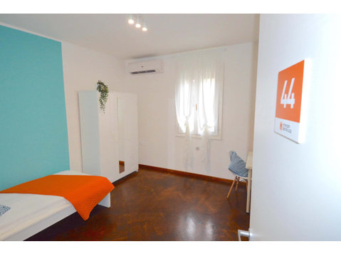 Via Vignolese 470 - Stanza 44 - Apartments