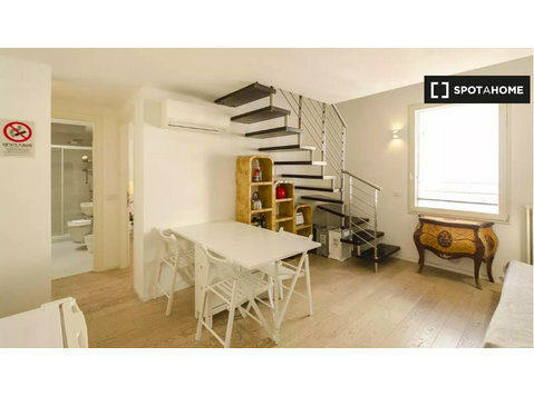 Appartamento con 2 camere da letto in affitto a Università,… - Appartamenti