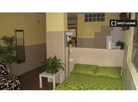 Apartamento de estúdio brilhante para alugar em Corticella,… - Apartamentos