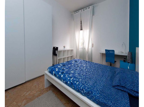 Stanza in Via Murri - Apartments