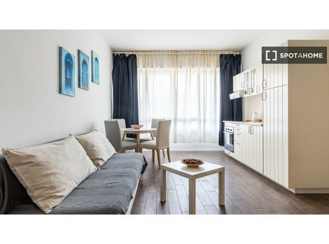 Studio apartment for rent in Bologna - آپارتمان ها