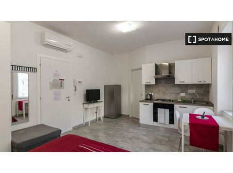 Studio apartment for rent in Bologna - Leiligheter