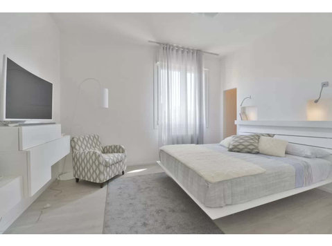 Vestri Golden Suite - Apartments