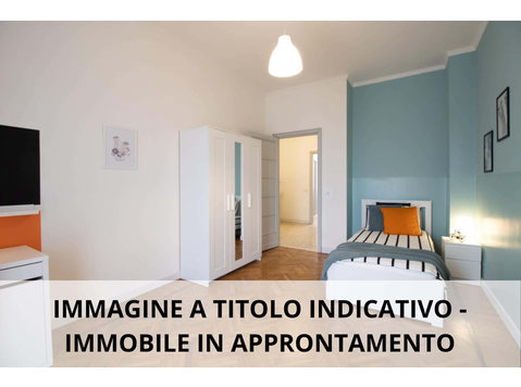 Via Barbacci 17 - Stanza 165 - Appartamenti