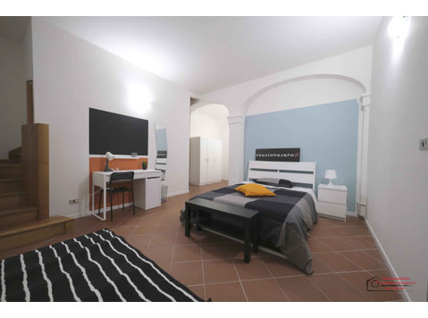 Via Emilia 279 - Stanza 18 - Apartments