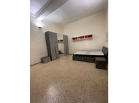 Via de' Gombruti, Bologna