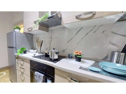 Viale Alfredo Oriani 31 - Stanza 145 - آپارتمان ها