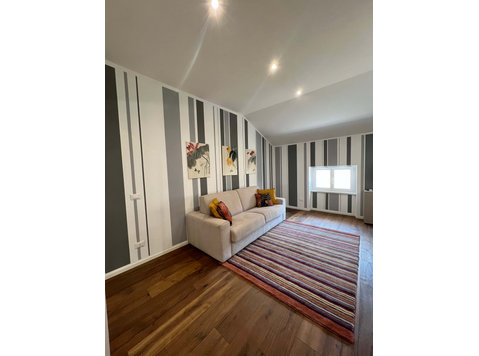 Apartment in Via Enea Silvio Piccolomini, Trieste - Apartments