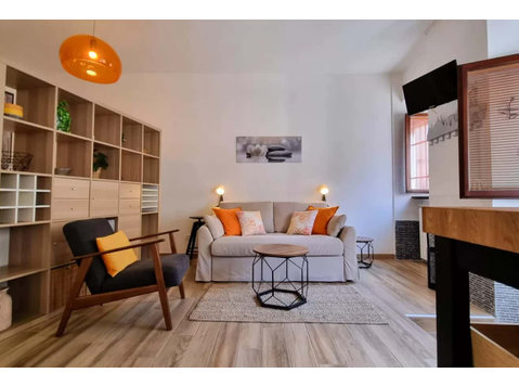 Tor Cucherna 11 - Apartments