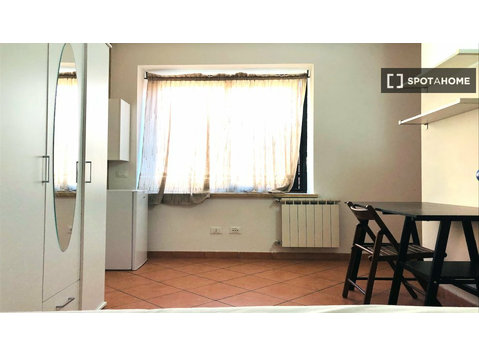 Camera in affitto in residenza a Portuense, Roma - In Affitto