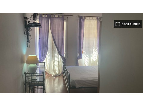 Zimmer zu vermieten in Wohnung in Rom, Rom - Zu Vermieten