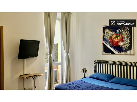 Sonniges Zimmer zu vermieten in Rione XVII Sallustiano, Rom - Zu Vermieten