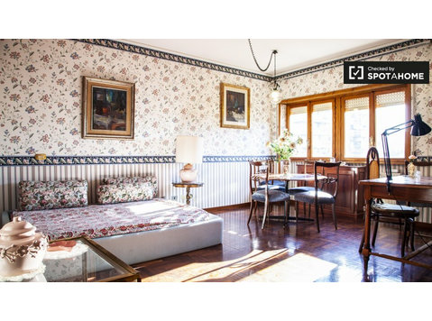 Apartamento de 1 dormitorio en alquiler en Fonte Ostiense,… - Pisos