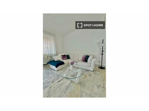 Apartamento de 1 dormitorio en alquiler en Prioli, Roma - Pisos