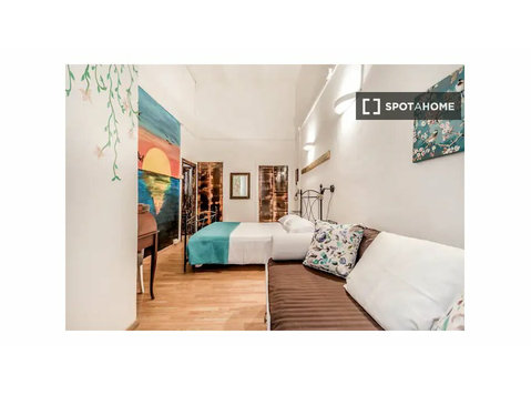 Appartamento con 1 camera da letto in affitto nel Rione… - Appartamenti