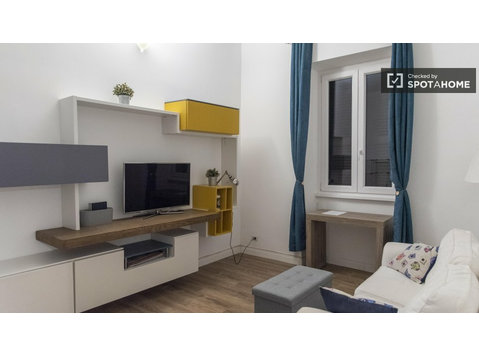 Apartamento de 1 dormitorio en alquiler en Roma - Pisos