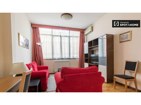 Appartamento con 1 camera da letto in affitto a Torrino,… - Appartamenti