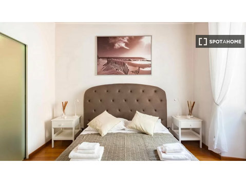 Apartamento de 1 dormitorio en alquiler en Trastevere, Roma. - Pisos