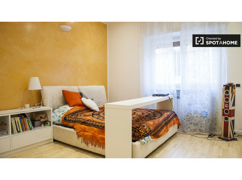 Se alquila apartamento de 2 dormitorios - Quarto Miglio,… - Pisos