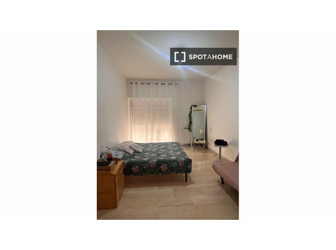 2-Zimmer-Wohnung zur Miete in Casal Bruciato, Rom - Wohnungen