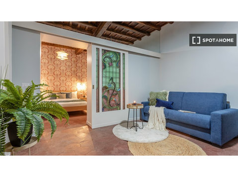 Apartamento de 2 habitaciones en alquiler en Rione Monti,… - Pisos