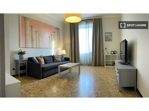 Apartamento de 2 habitaciones en alquiler en Tuscolano… - Pisos