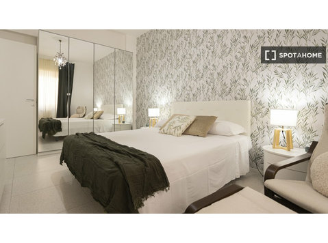 Appartamento con 2 camere da letto in affitto a Nomentano,… - Appartamenti
