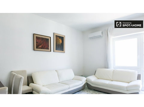Appartement de 3 chambres à louer à Tomba di Nerone, Rome - Appartements