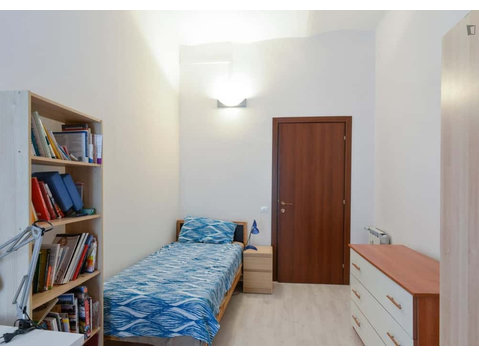 Alessandria 5 Room 3 - Apartments
