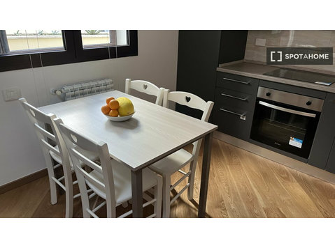 Apartamento de 1 habitación en alquiler en Monteverde, Roma - Pisos