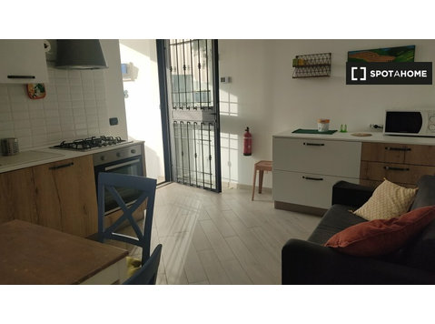 Apartamento com 1 quarto para alugar em Piana Del Sole, Roma - Apartamentos