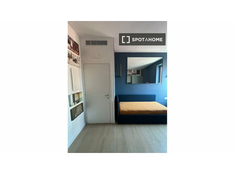 Appartement avec 1 chambres à louer à Pigneto, Rome - Appartements
