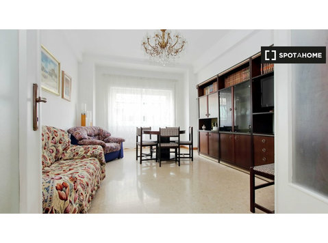 Apartament z 2 sypialniami do wynajęcia w Aurelio, Rzym - Mieszkanie