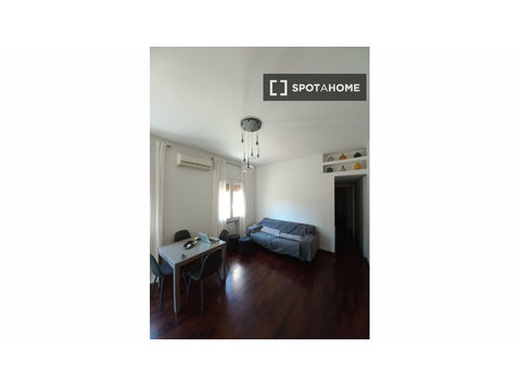Apartament z 2 sypialniami do wynajęcia w Esquilino w Rzymie - Mieszkanie