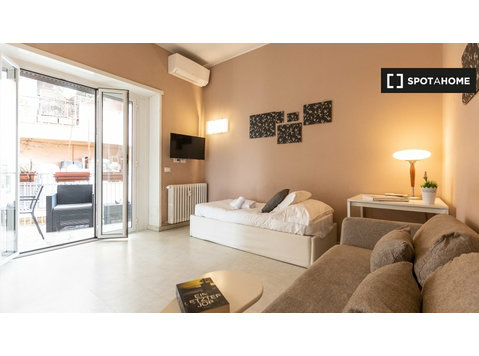 Roma'da kiralık 2 yatak odalı daire - Apartman Daireleri