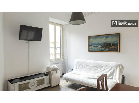 Apartment with 2 bedrooms for rent in Rome, Rome - Korterid