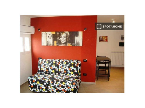 Bright 1-bedroom apartment for rent in Ostia, Rome - Dzīvokļi